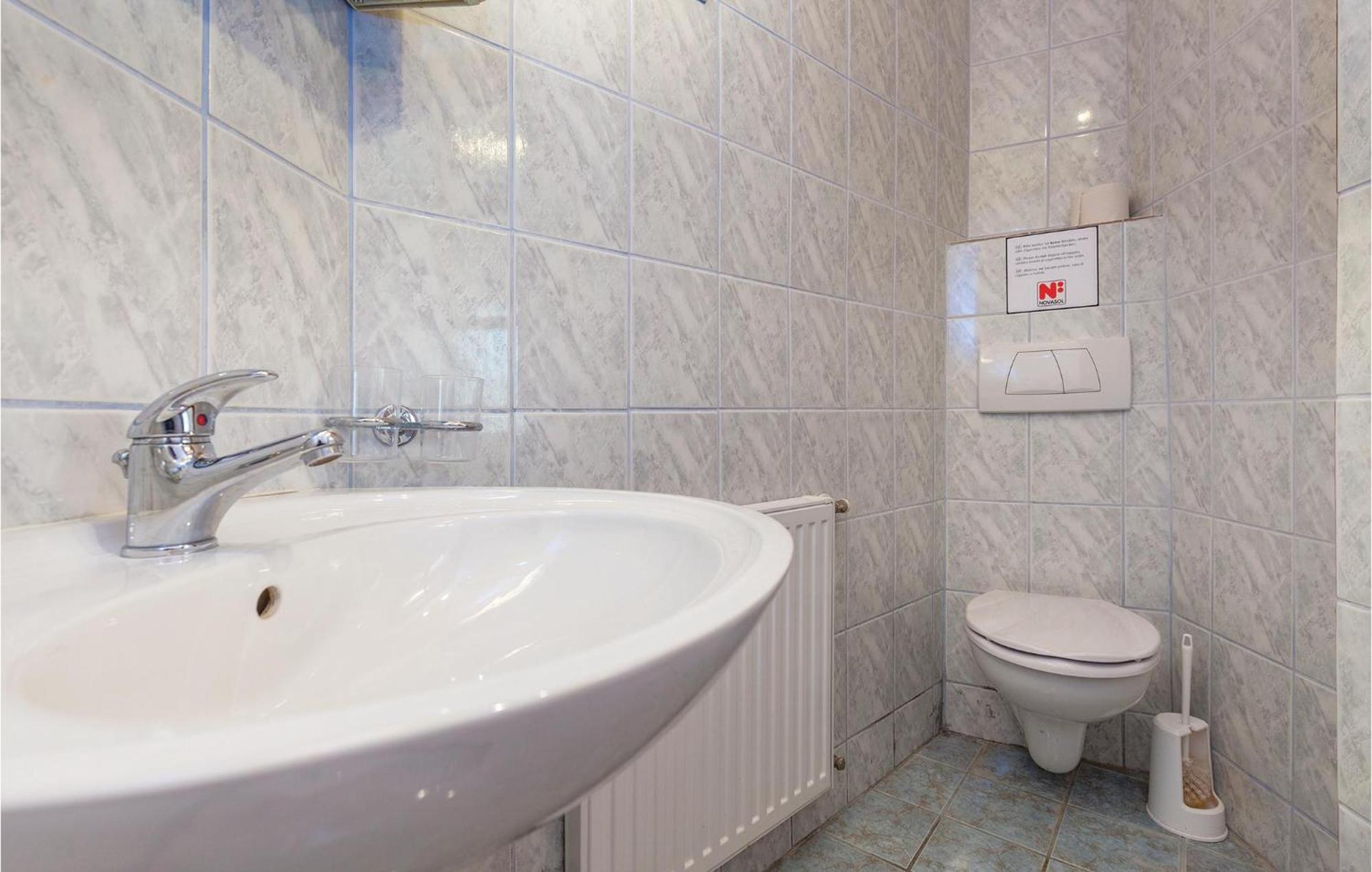 Stunning Apartment In Crikvenica With Wifi エクステリア 写真